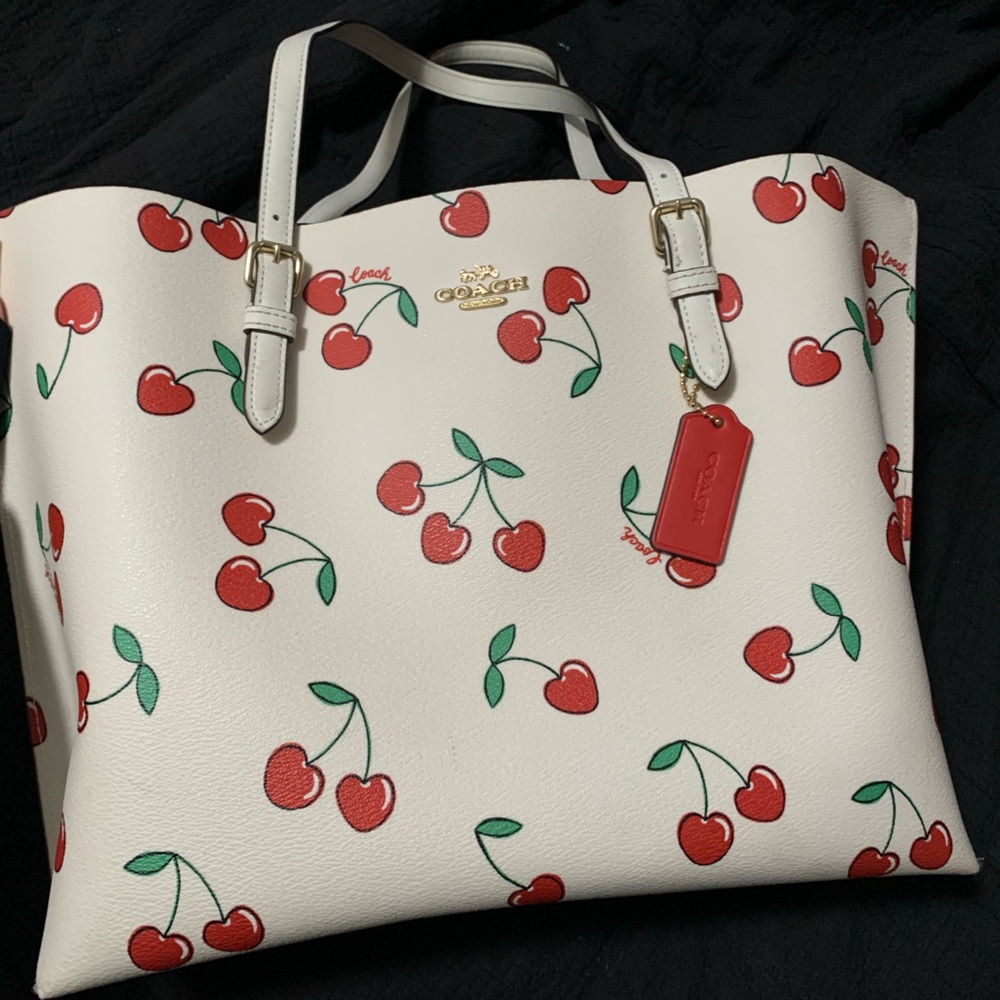 Coach mollie heart tote